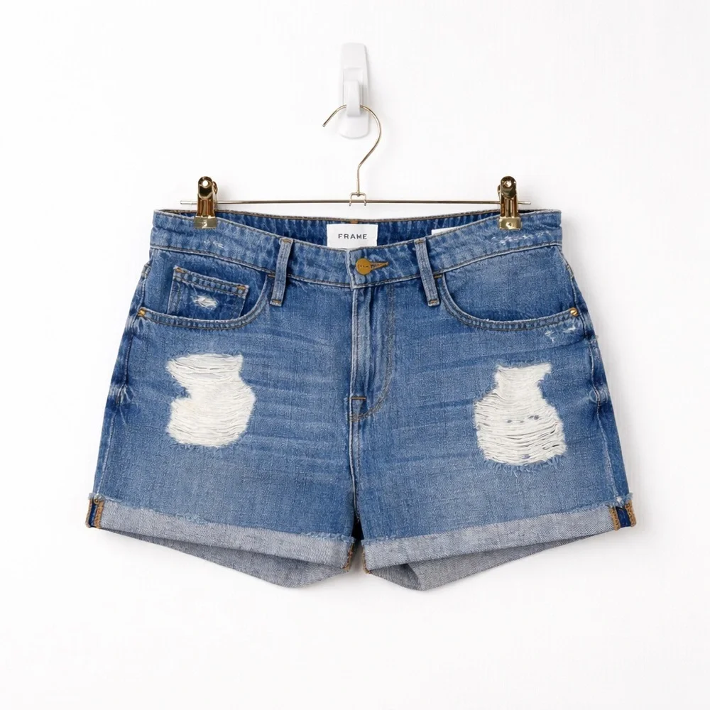 FRAME‎ Le Grand Garcon Shorts in Haron. Size 26